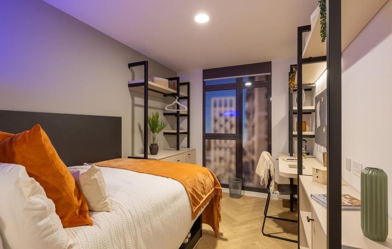 260 Huntingdon Street, Hockley, Nottingham - Image 1